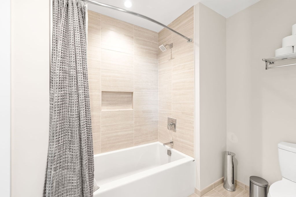 40 Traveler St # 303