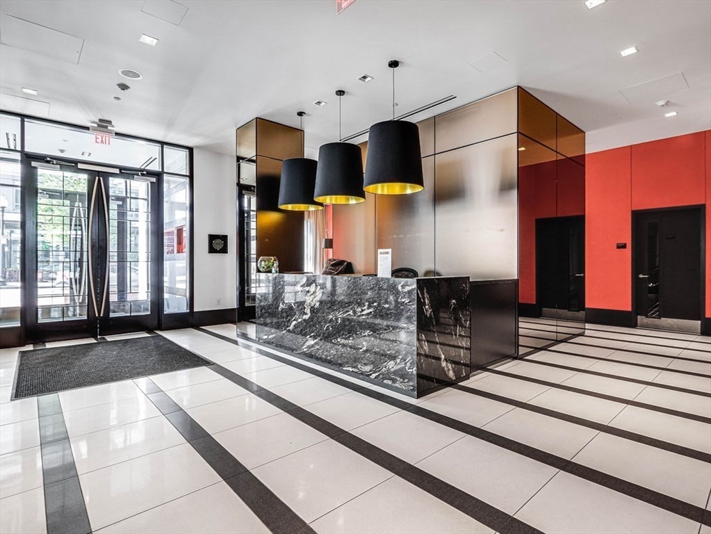 40 Traveler St # 303