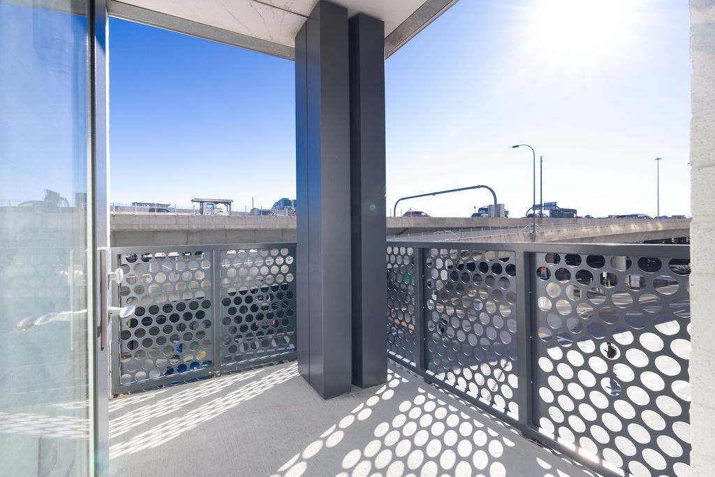 40 Traveler St # 303