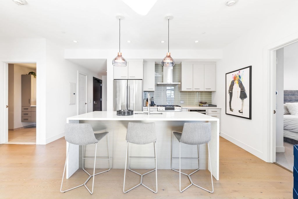 40 Traveler St # 303