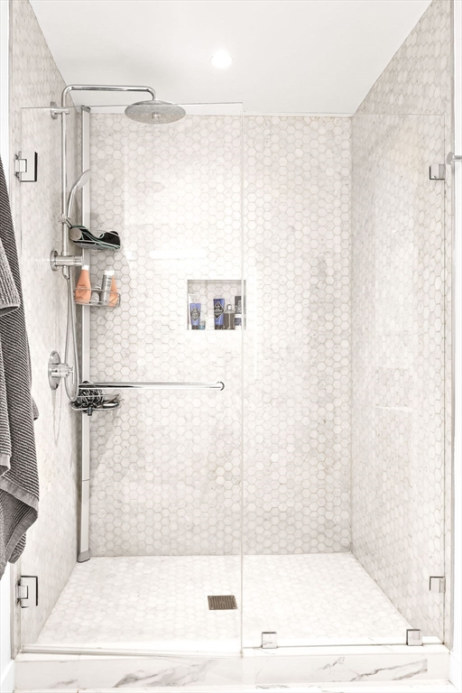 300 Pier 4 Blvd # 8A