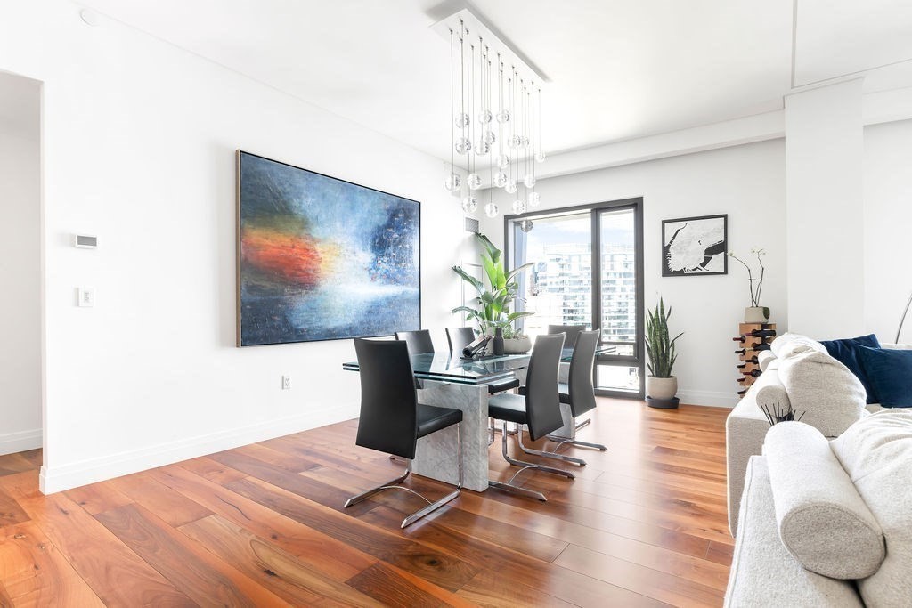 300 Pier 4 Blvd # 8A