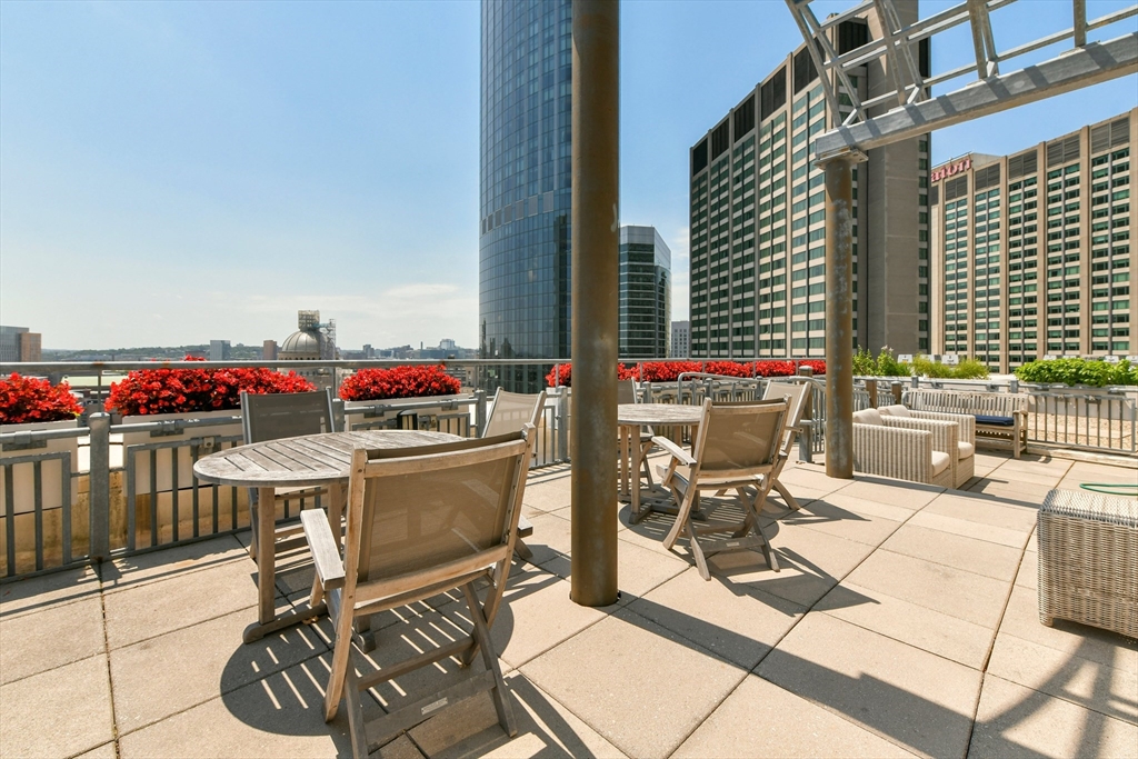 100 Belvidere St # 8H