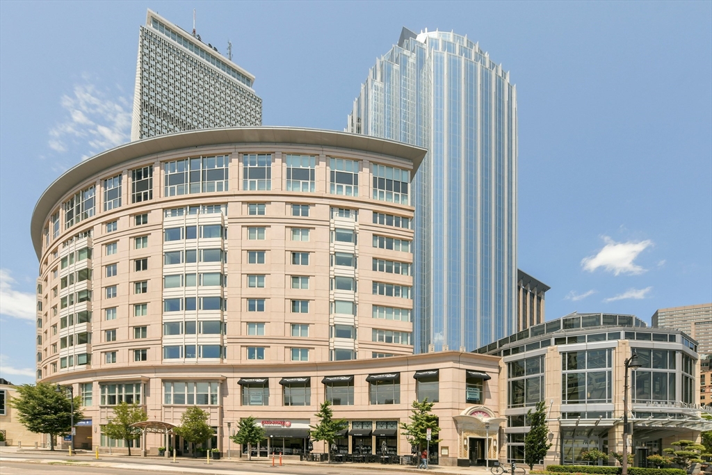 100 Belvidere St # 8H