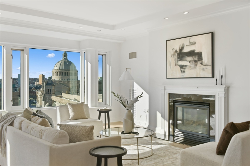 100 Belvidere St # 8H