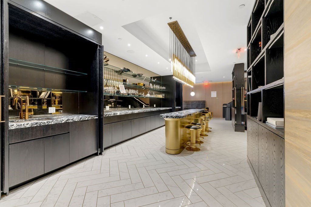 55 Lagrange St # 601