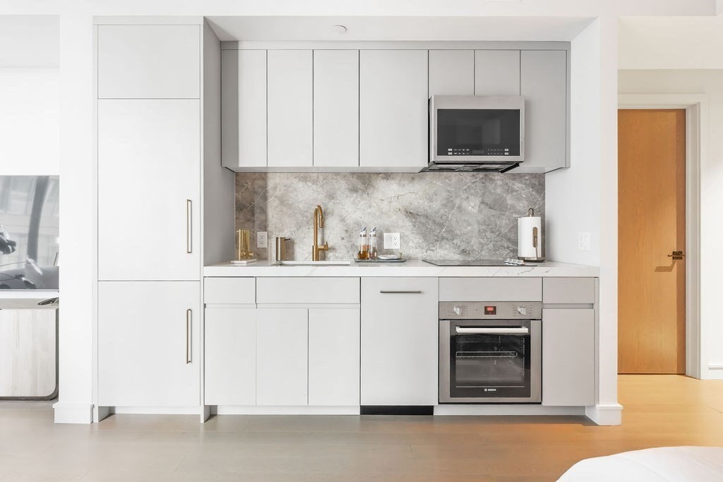 55 Lagrange St # 601