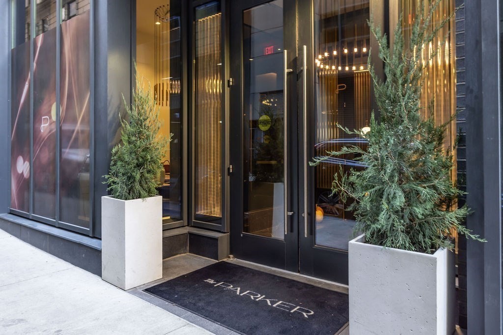 55 Lagrange St # 601