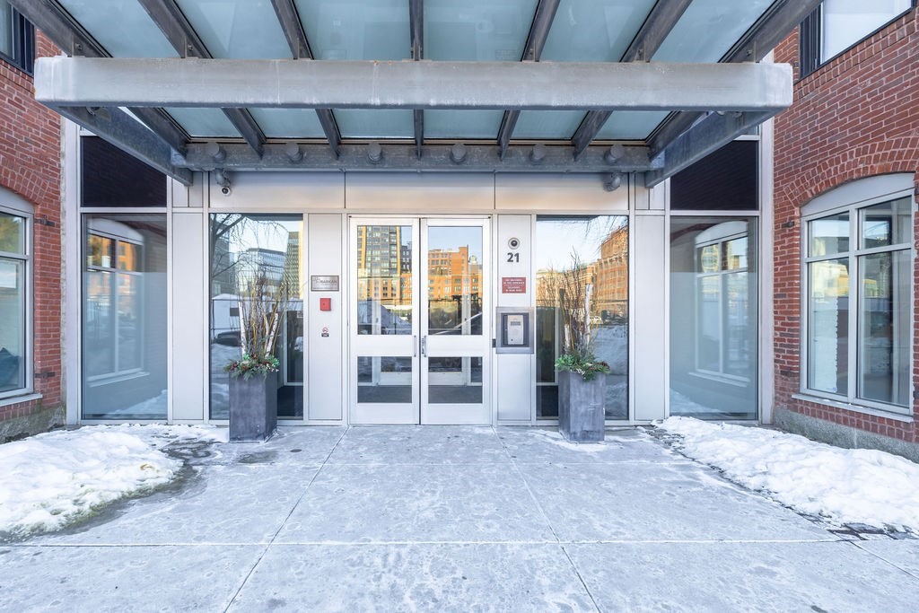 21 Wormwood St # 318 Unit: 316 & 318