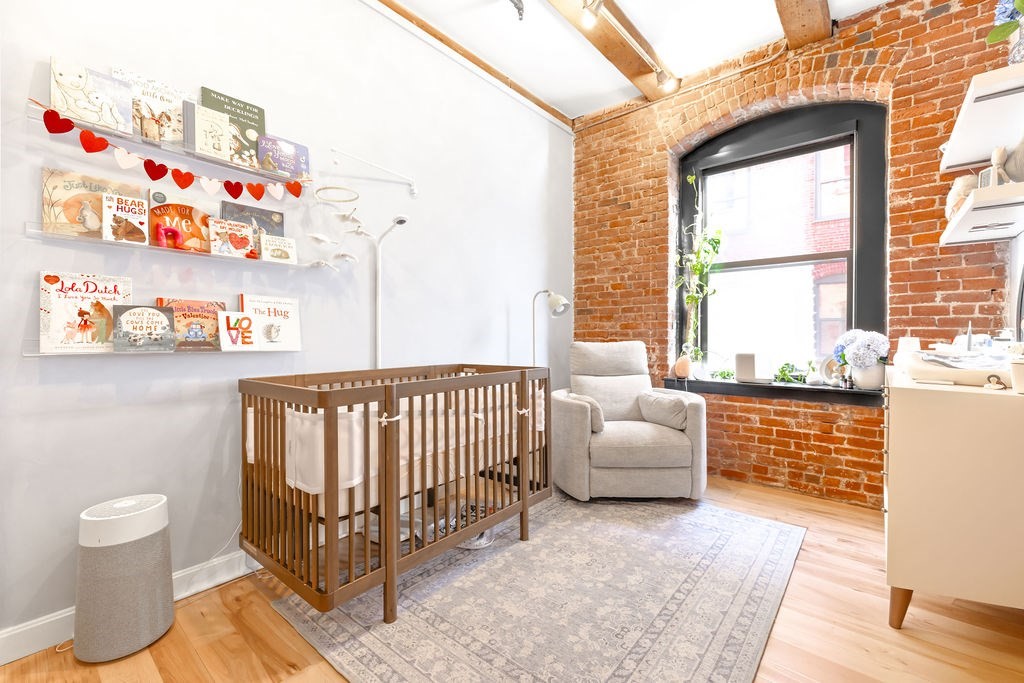 21 Wormwood St # 318 Unit: 316 & 318