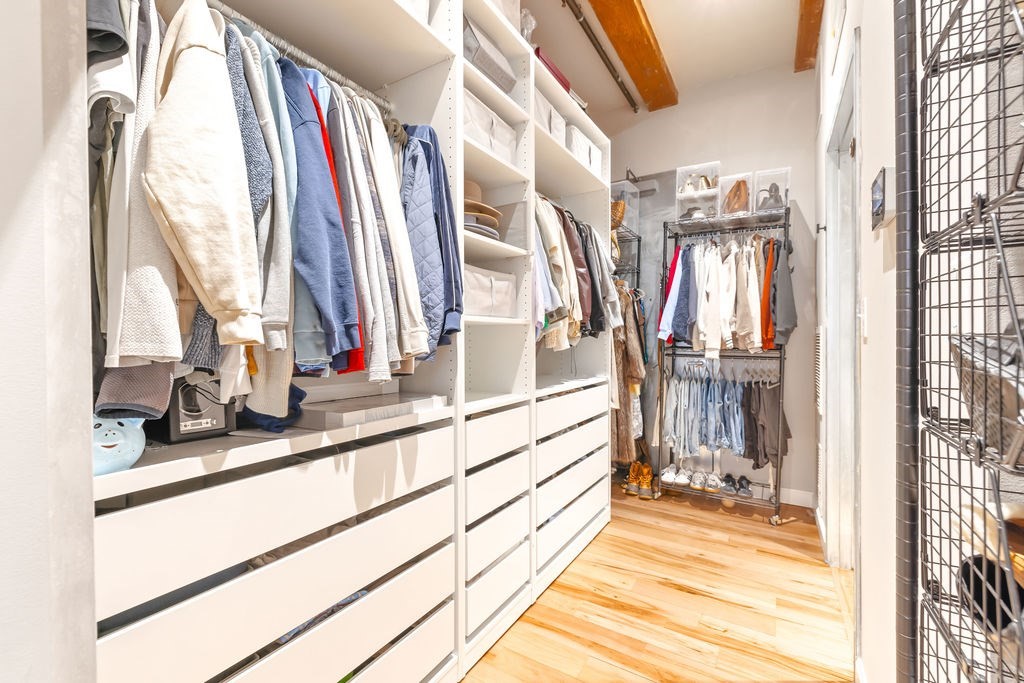 21 Wormwood St # 318 Unit: 316 & 318