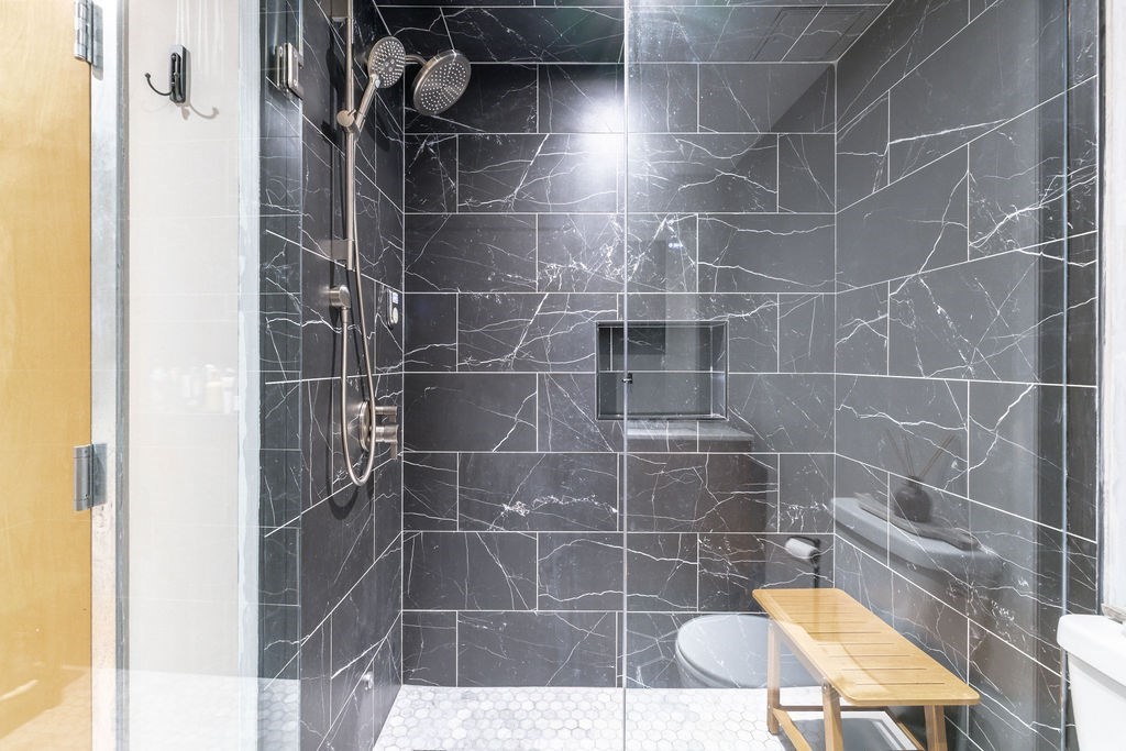 21 Wormwood St # 318 Unit: 316 & 318