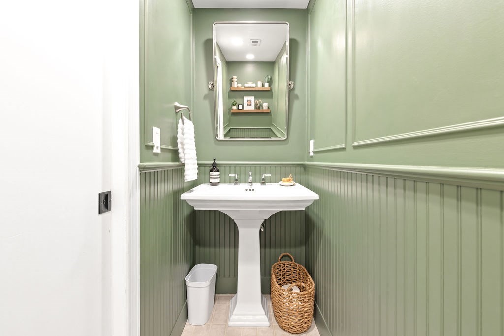 21 Wormwood St # 318 Unit: 316 & 318