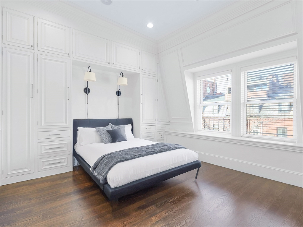 5 Marlborough St Unit: TH