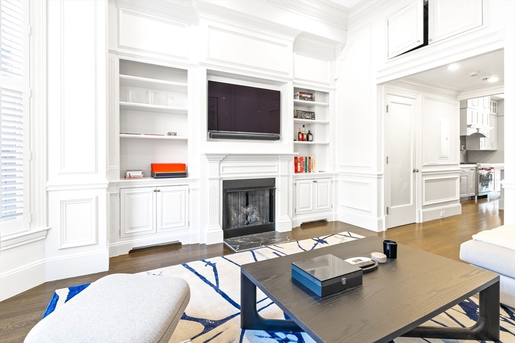 5 Marlborough St Unit: TH