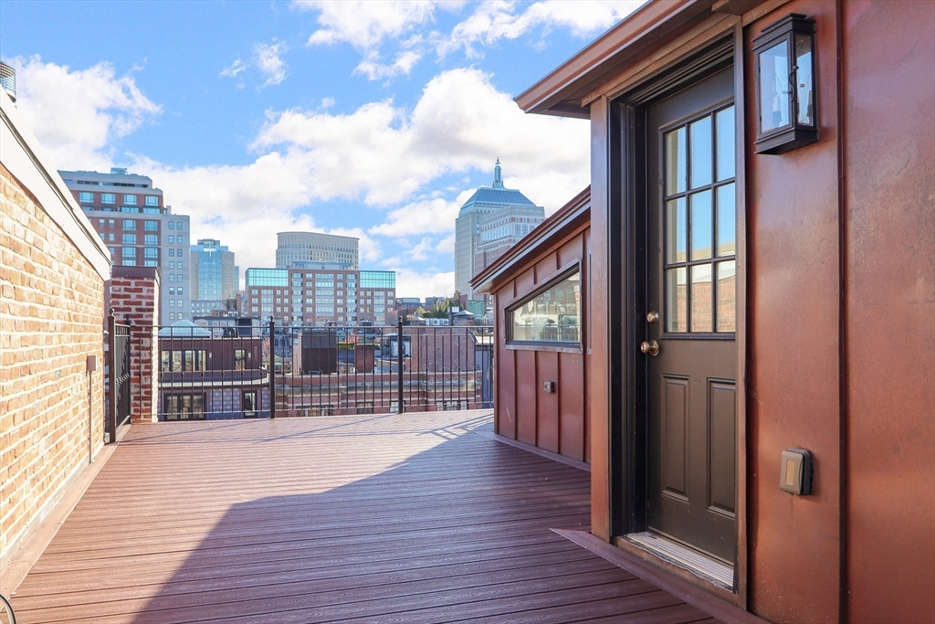 5 Marlborough St Unit: TH