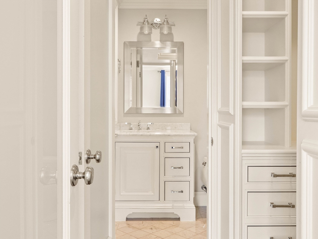 5 Marlborough St Unit: TH