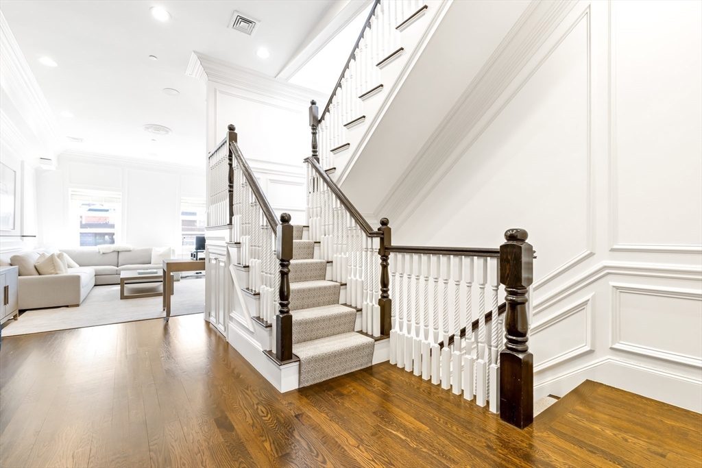 5 Marlborough St Unit: TH