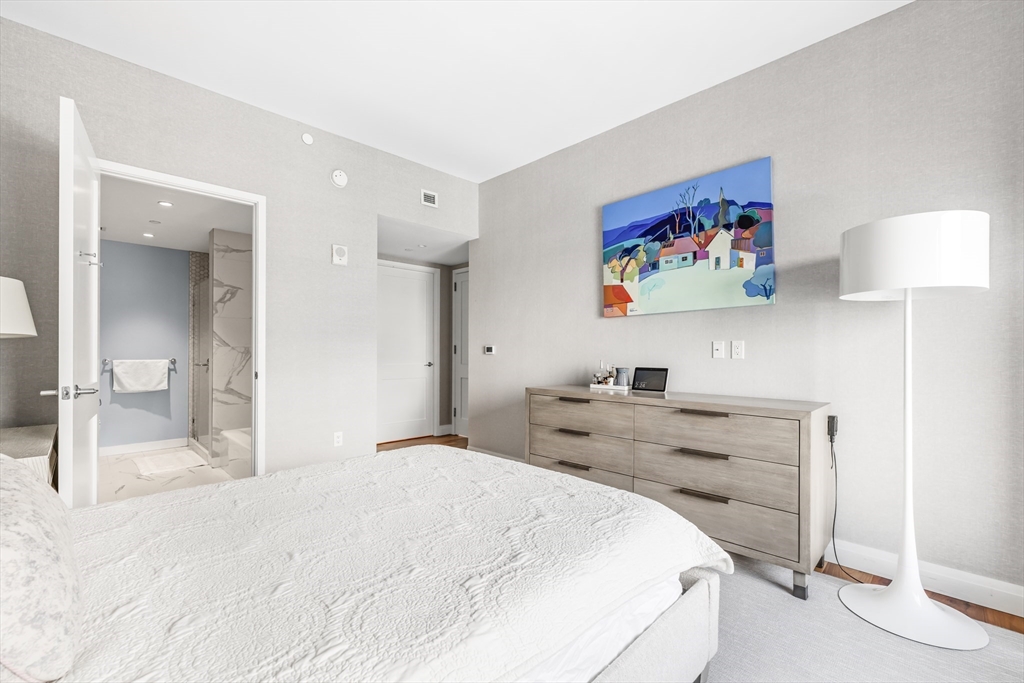 300 Pier 4 Blvd # 7A