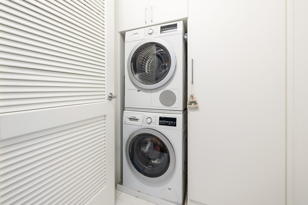 300 Pier 4 Blvd # 7A