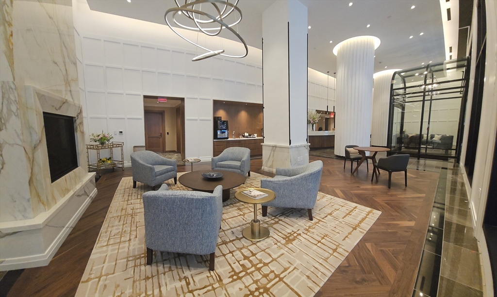 3 Avery Street # 308