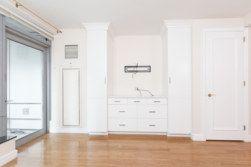 3 Avery Street # 308