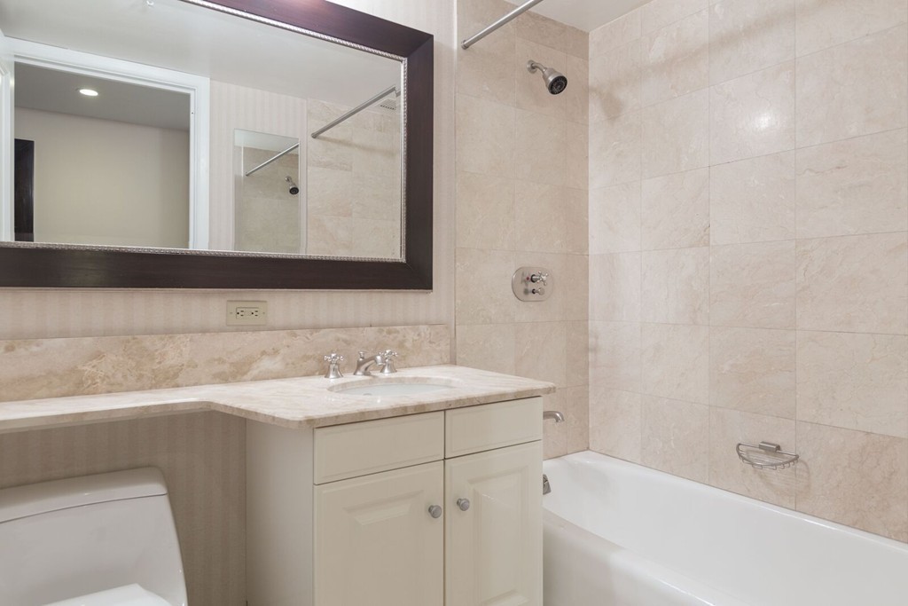 3 Avery Street # 308