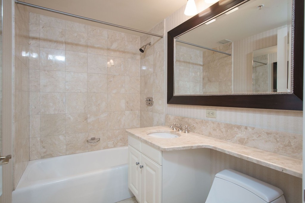 3 Avery Street # 308