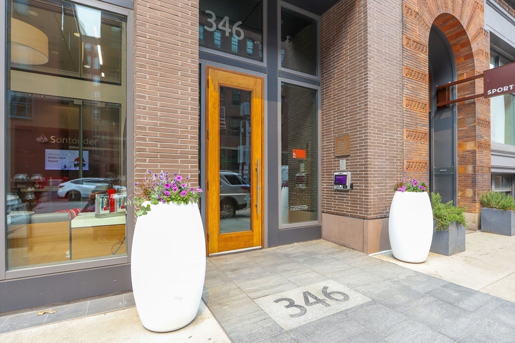 346 Congress St # 703