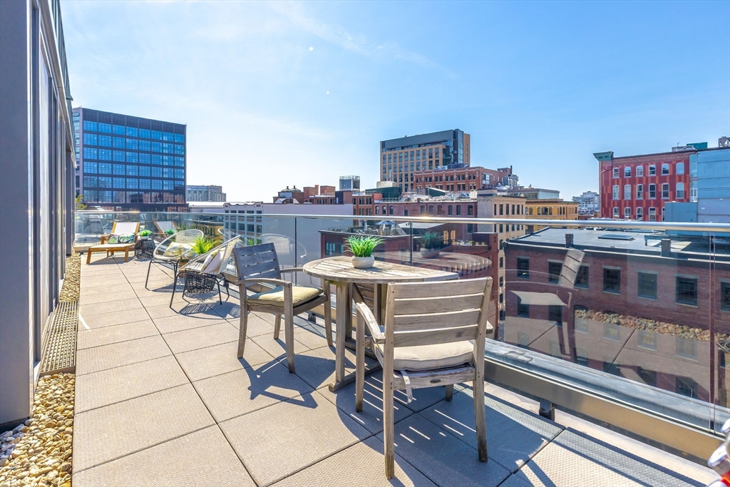 346 Congress St # 703