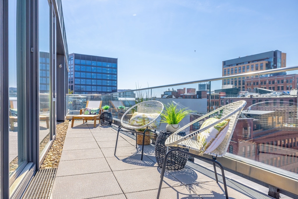 346 Congress St # 703