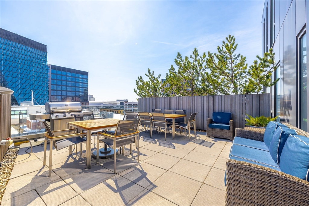 346 Congress St # 703