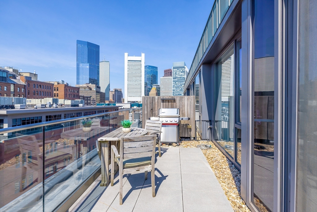 346 Congress St # 703