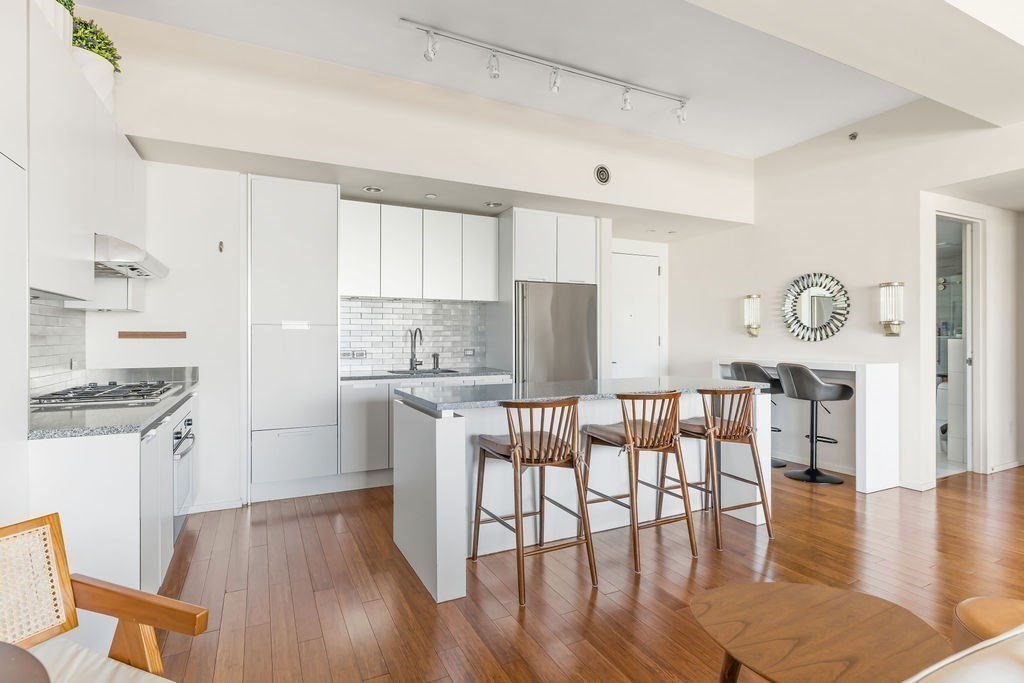 141 Dorchester Ave # 507