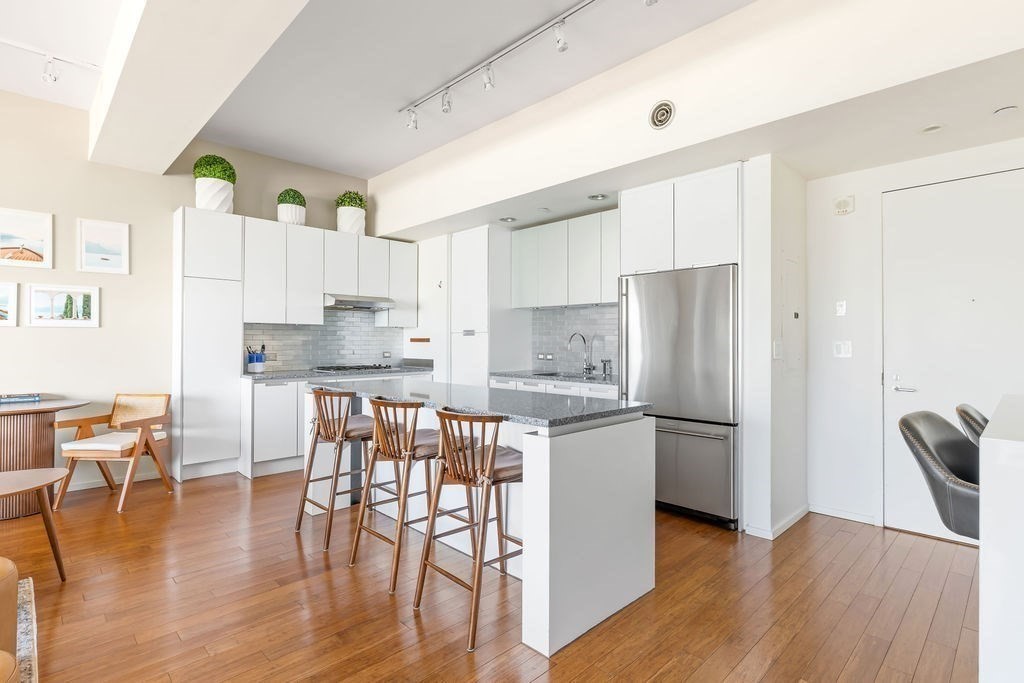 141 Dorchester Ave # 507