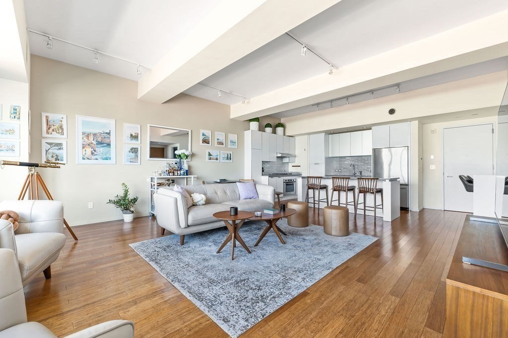 141 Dorchester Ave # 507
