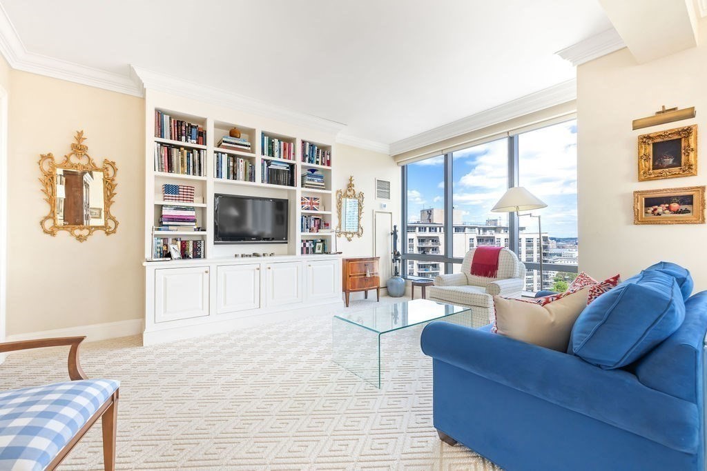 1 Avery St # 26D