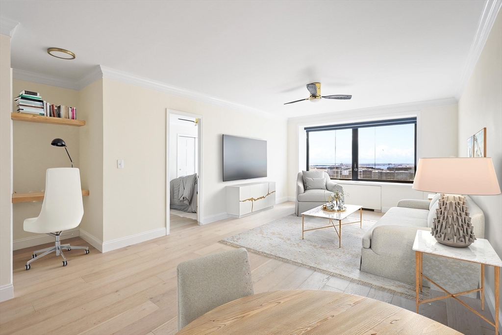 85 E India Row # 36D