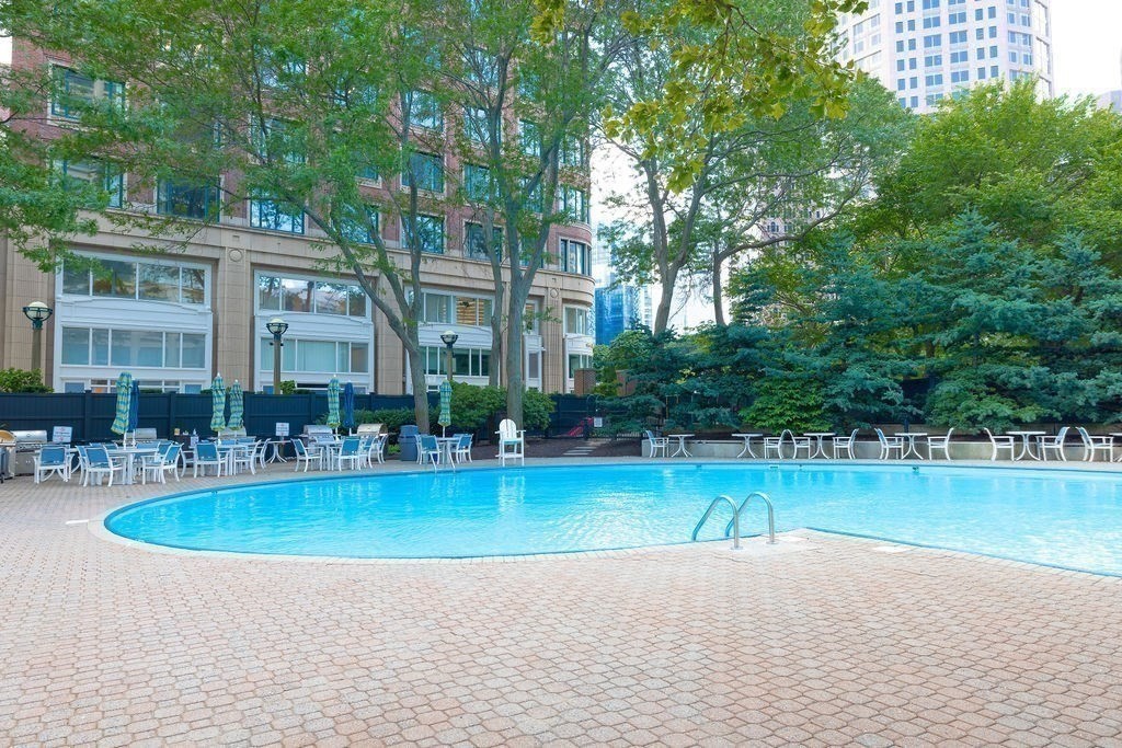 85 E India Row # 36D