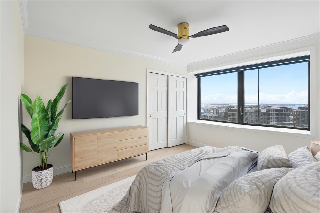 85 E India Row # 36D