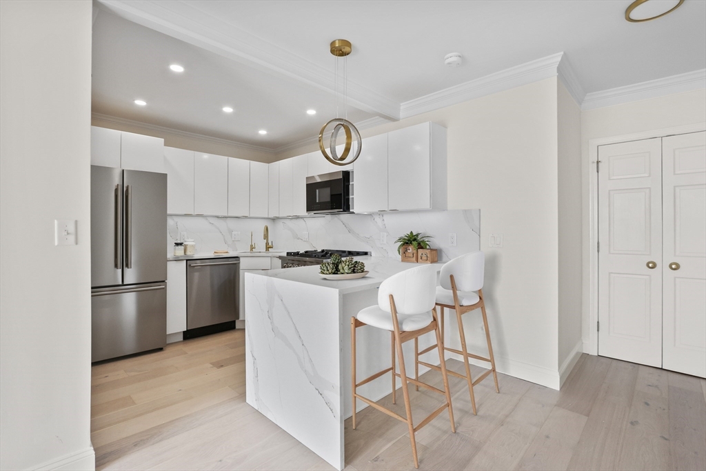 85 E India Row # 36D