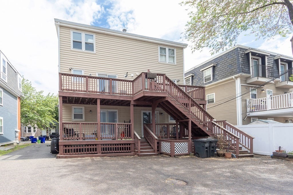 119 W 3rd # B
