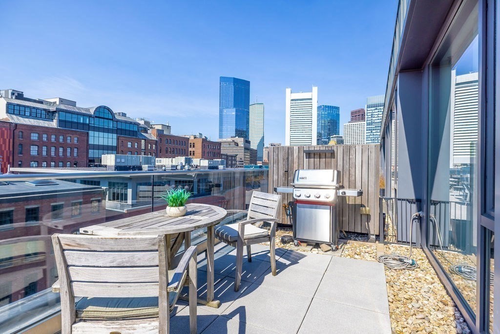 346 Congress St # 703