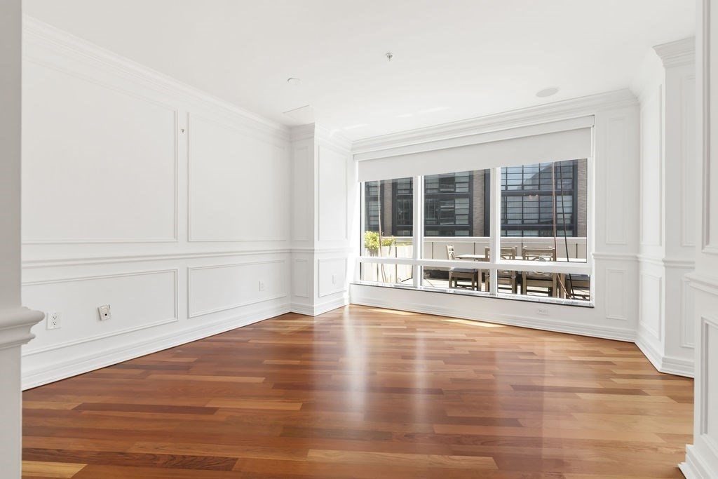 3 Avery St # 906