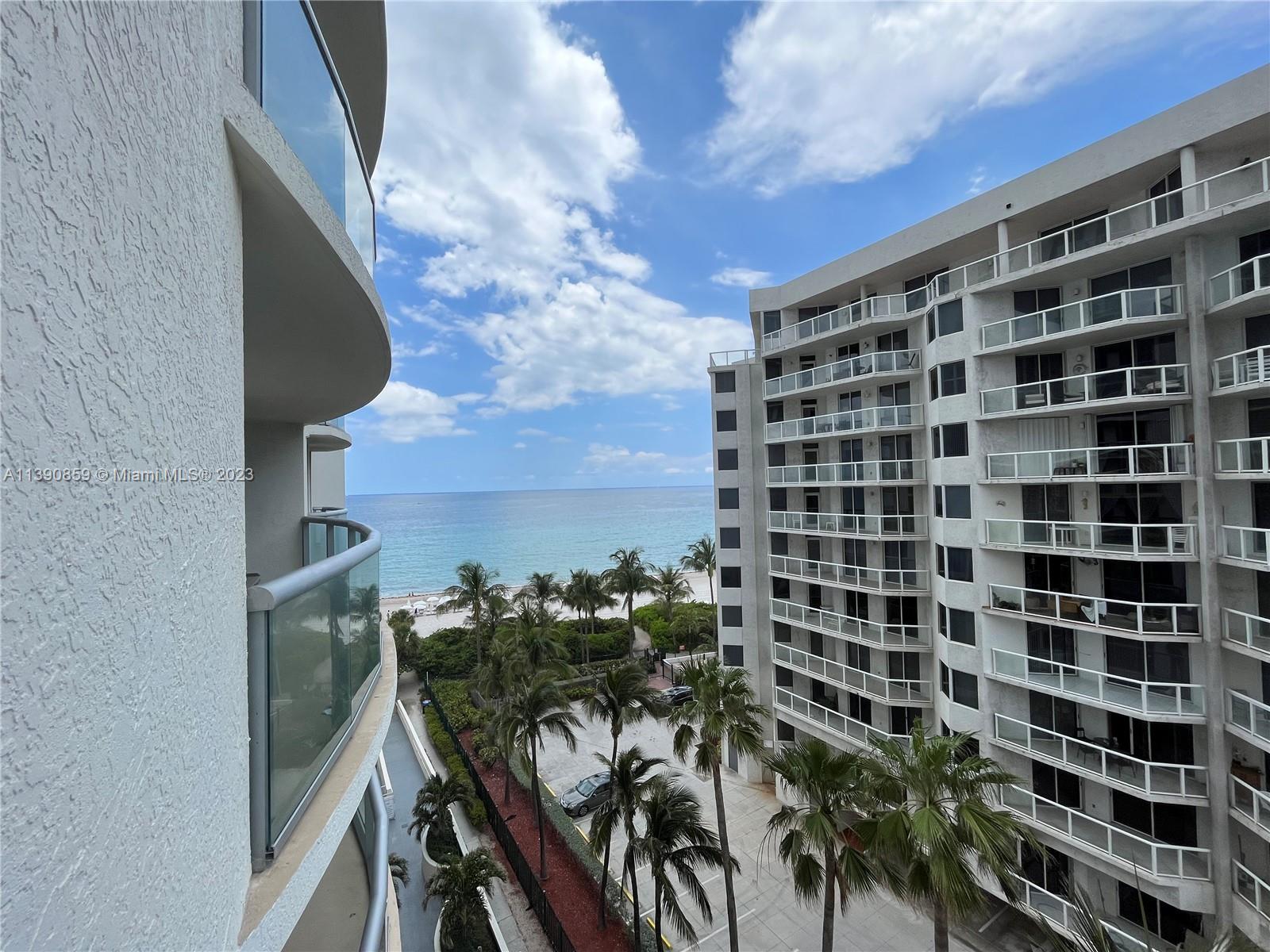 17315 Collins Ave # 605