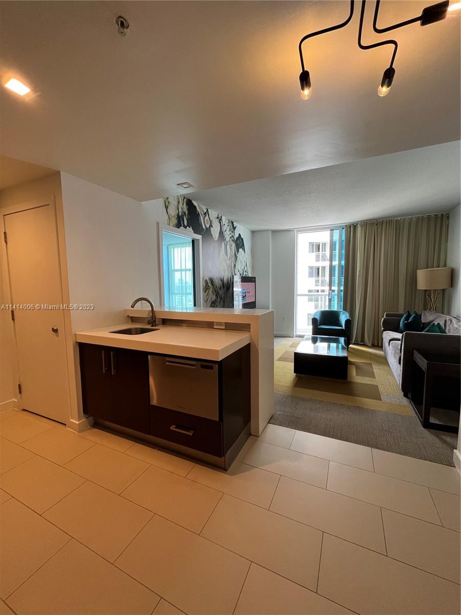 17315 Collins Ave # 2008