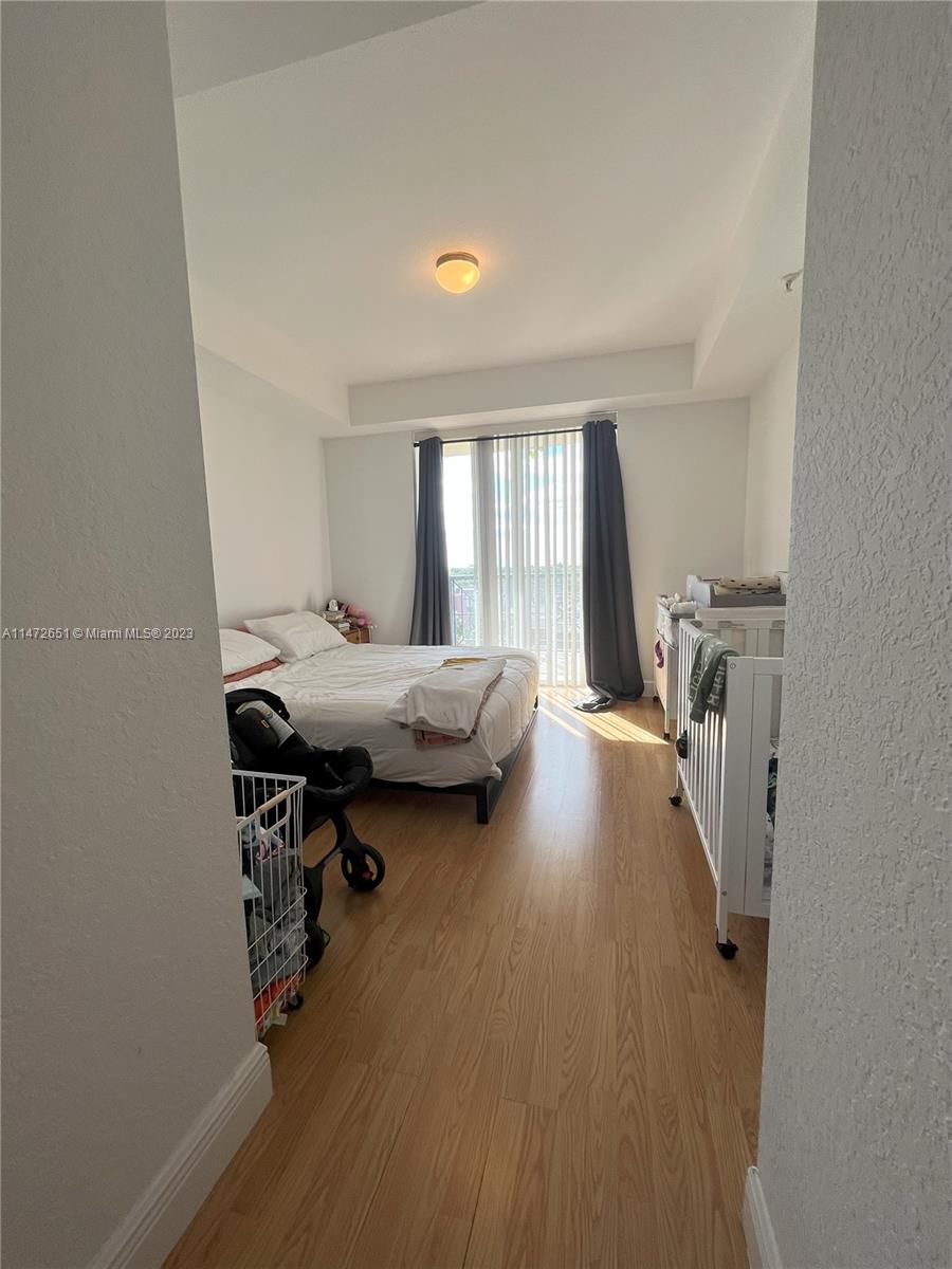 9021 SW 94th St # 605