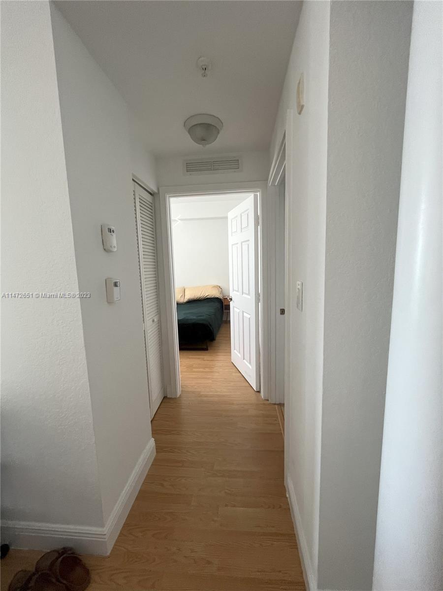 9021 SW 94th St # 605