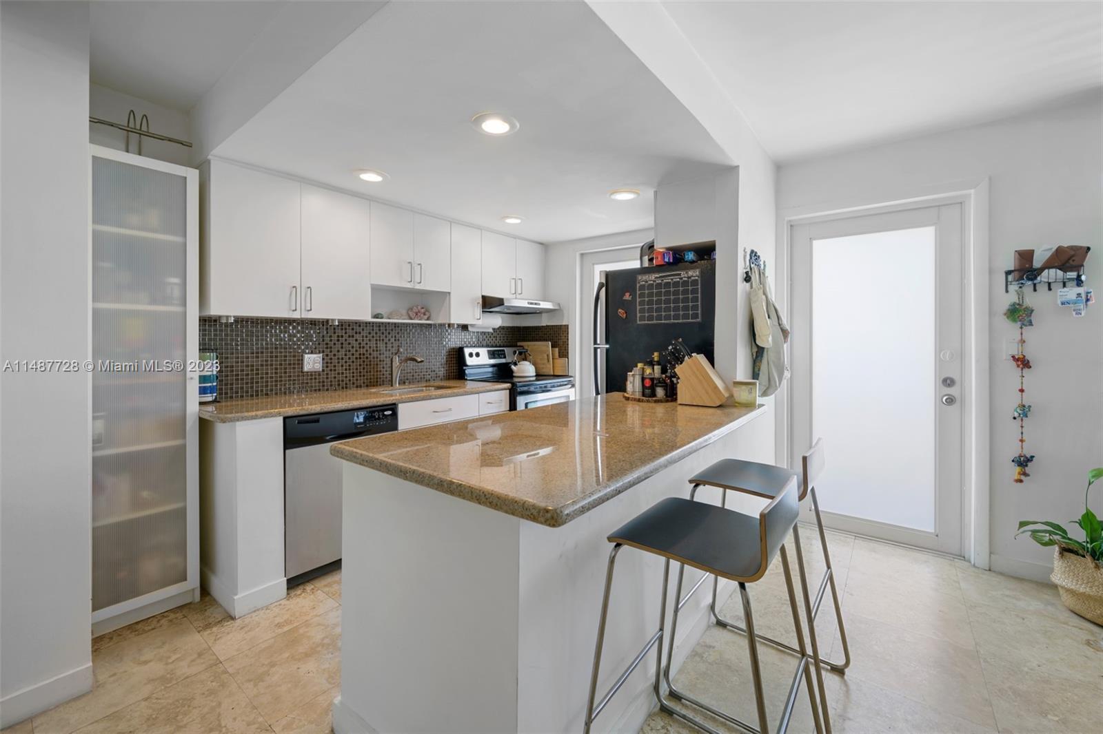 360 Meridian Ave # 5D