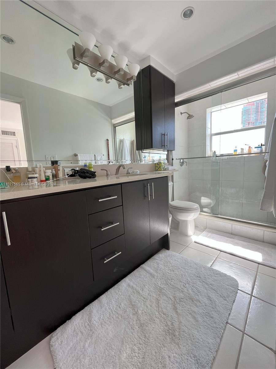 221 Meridian Ave # 506